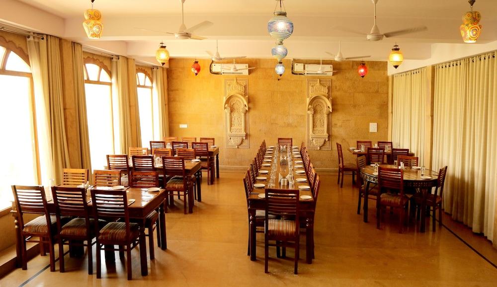 Hotel Golden Haveli Dzsaiszalmer Kültér fotó