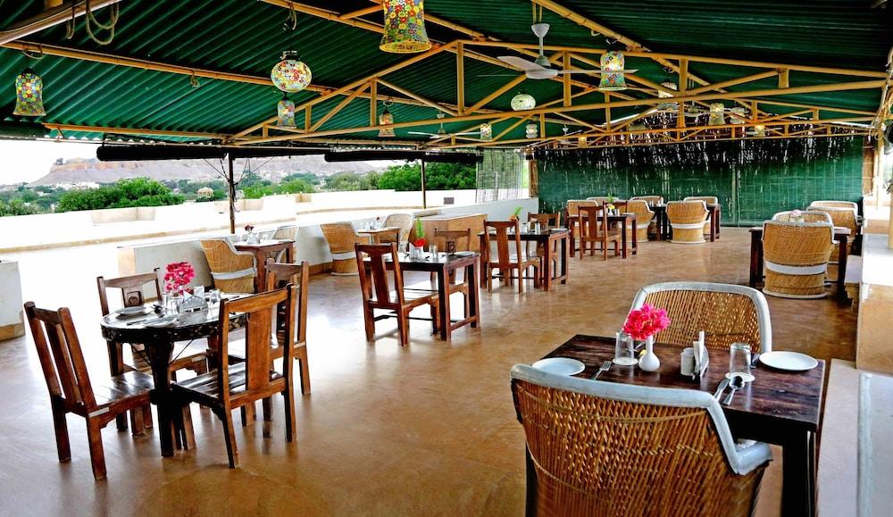 Hotel Golden Haveli Dzsaiszalmer Kültér fotó