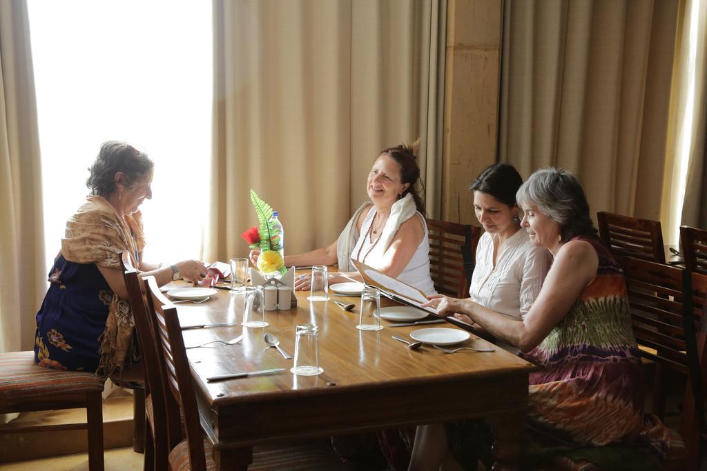 Hotel Golden Haveli Dzsaiszalmer Kültér fotó